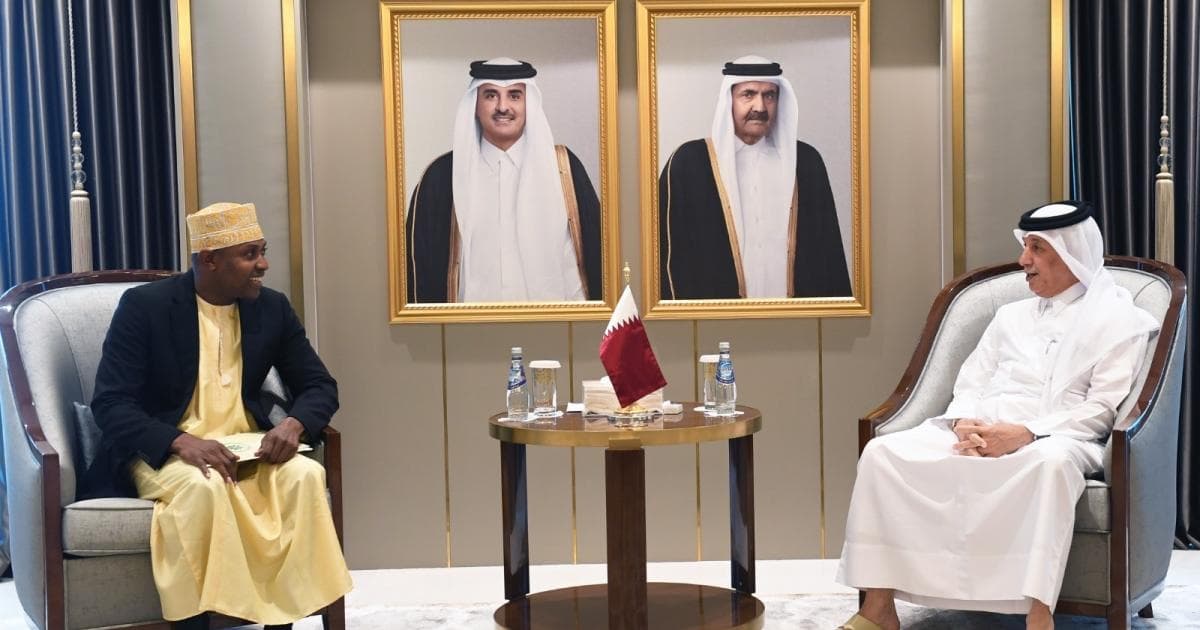 وزير الدولة للشؤون الخارجية يجتمع مع وزير الشؤون الخارجية بجزر القمر
